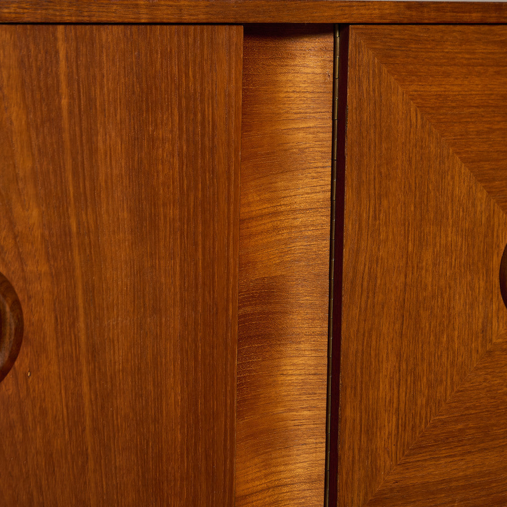 イギリス ヴィンテージ サイドボード