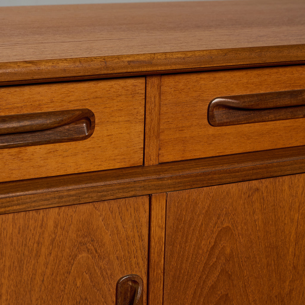 Fresco ヴィンテージ 脚付き サイドボード (4072)