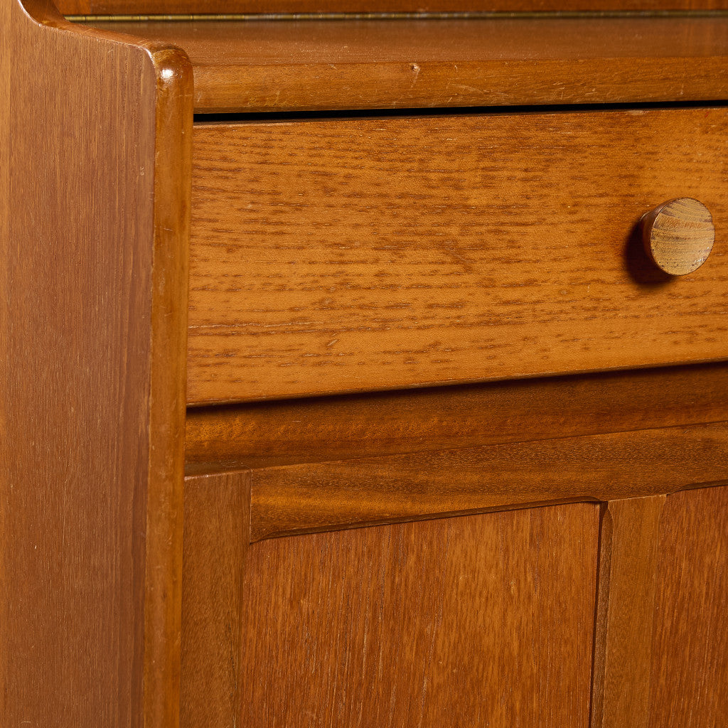 ヴィンテージ ハイサイドボード