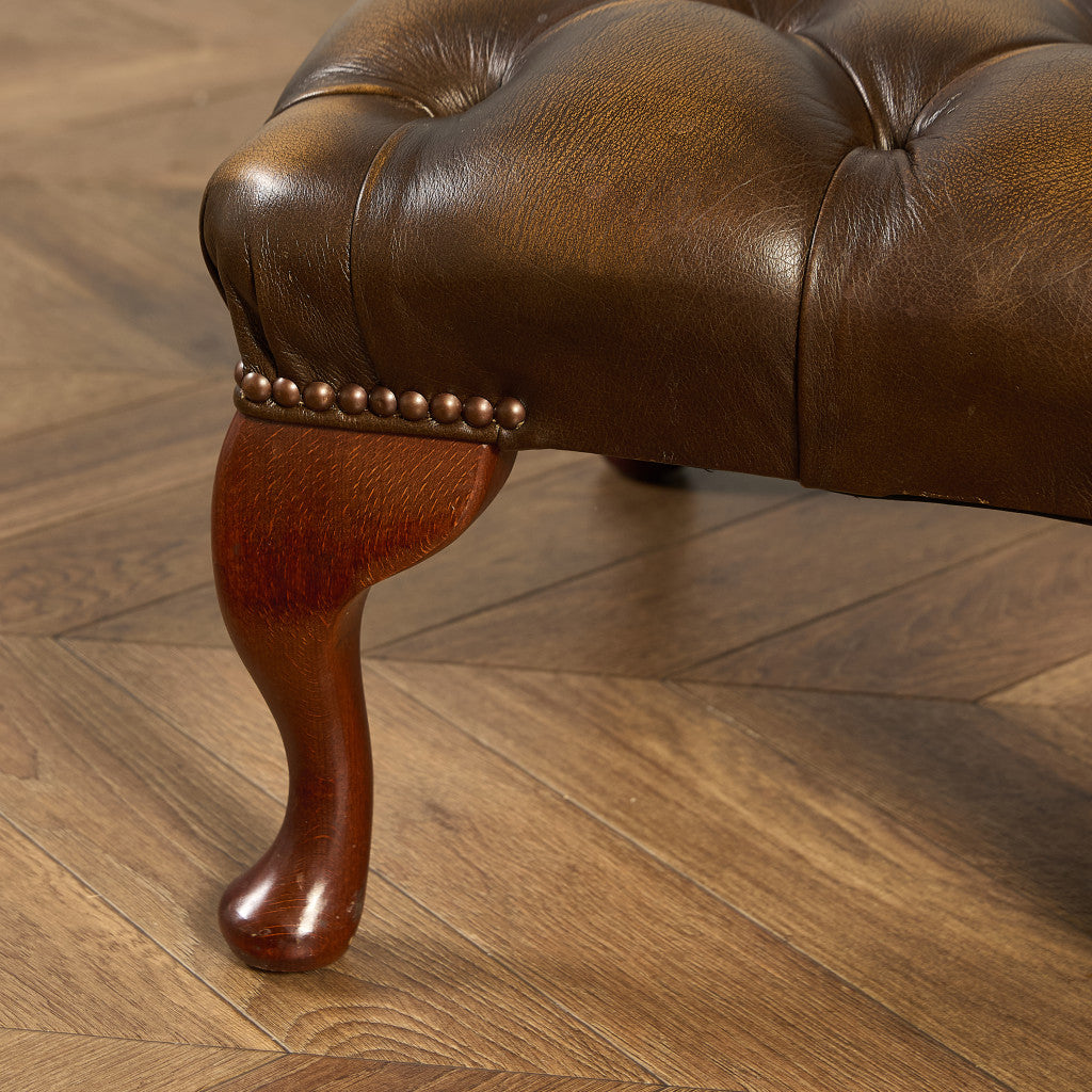 英国 クラシック チェスターフィールド スツール