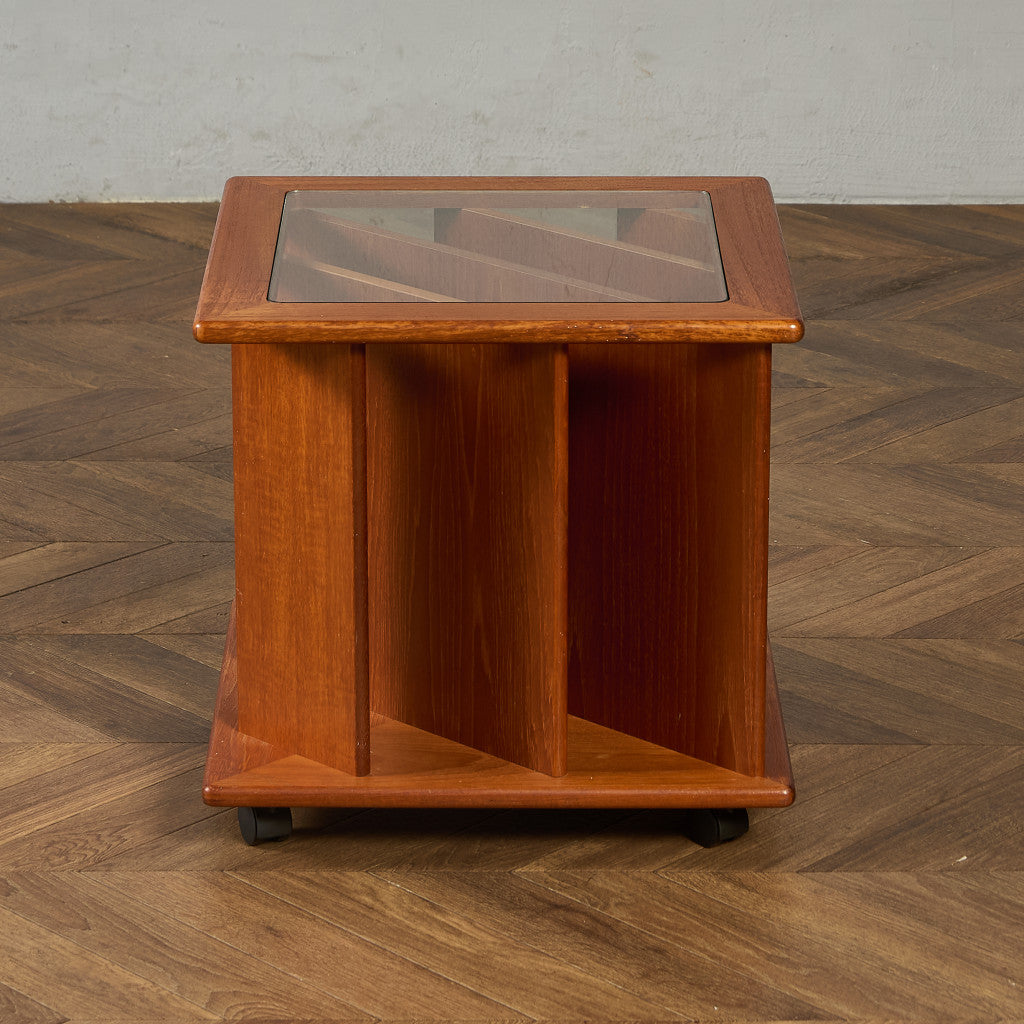 デンマーク ヴィンテージ マガジンラック付き コーヒーテーブル