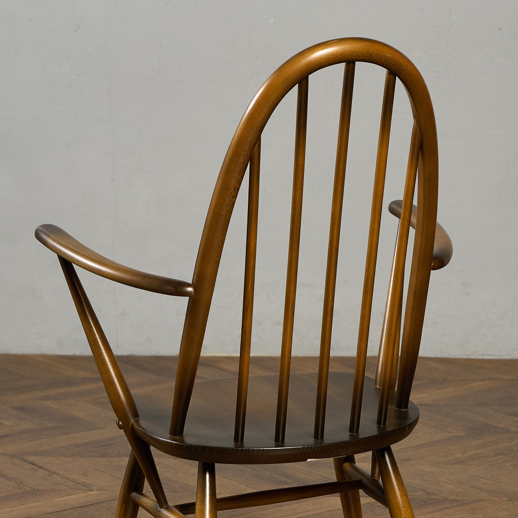 ヴィンテージ クエーカー アームチェア ラウンドゴールドラベル