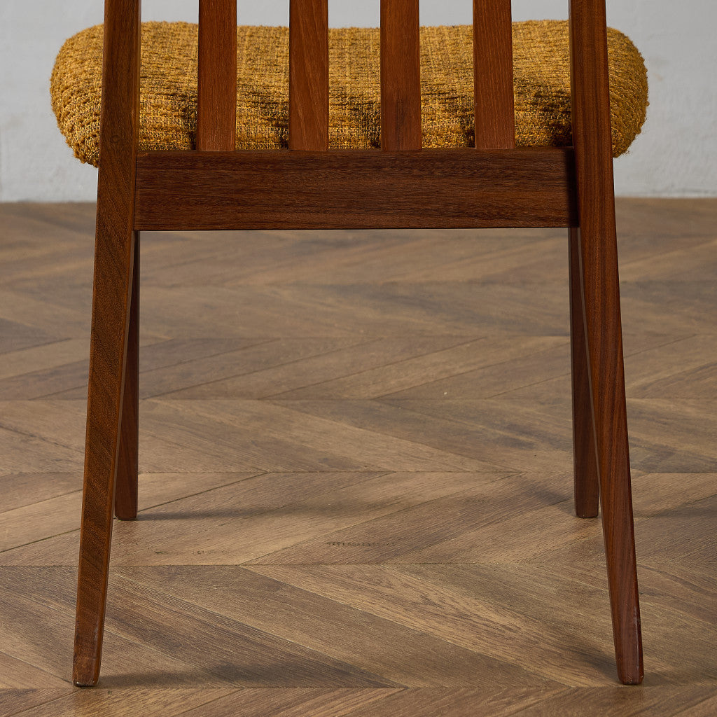 スラットバックチェア (4540)