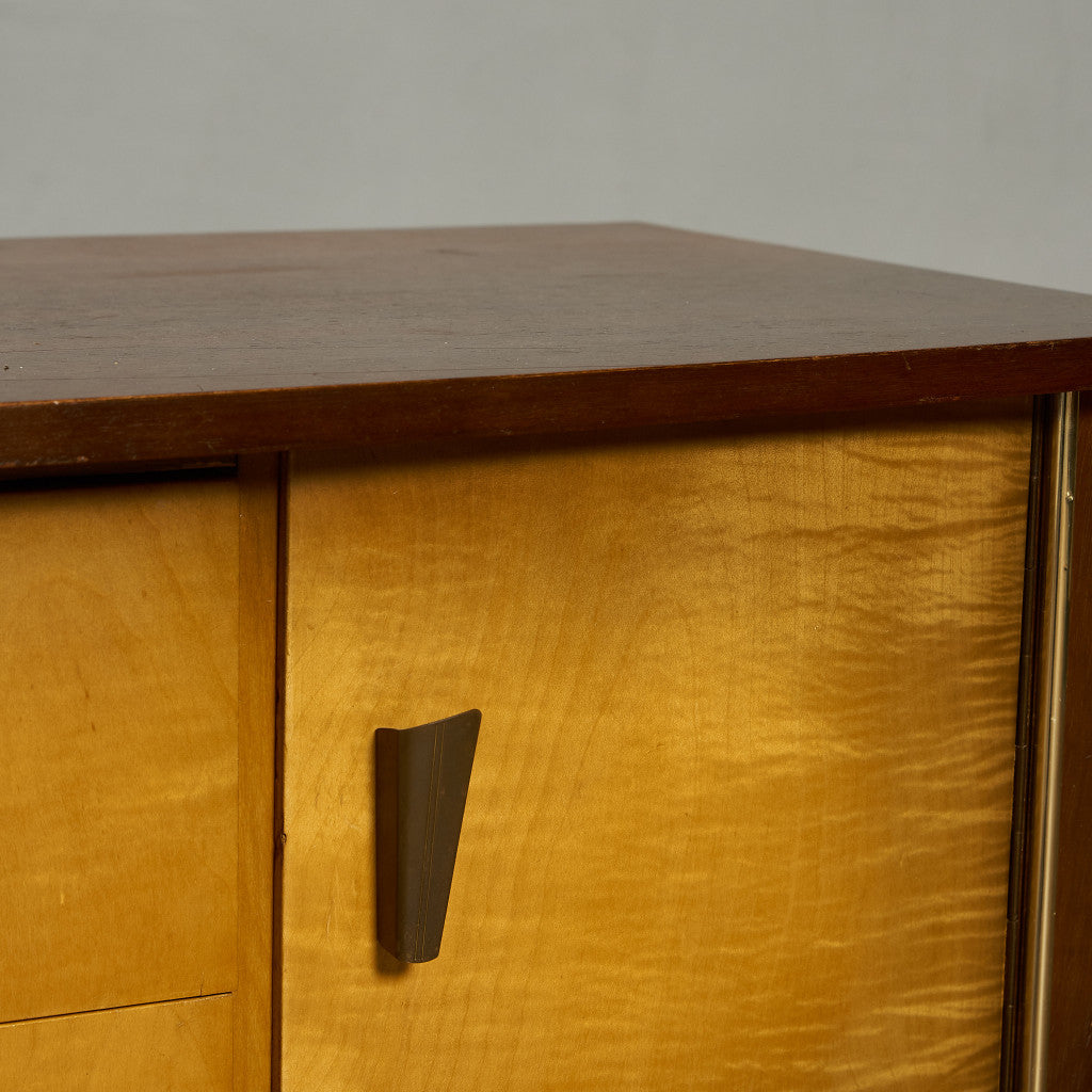 英国 ヴィンテージ サイドボード キャビネット