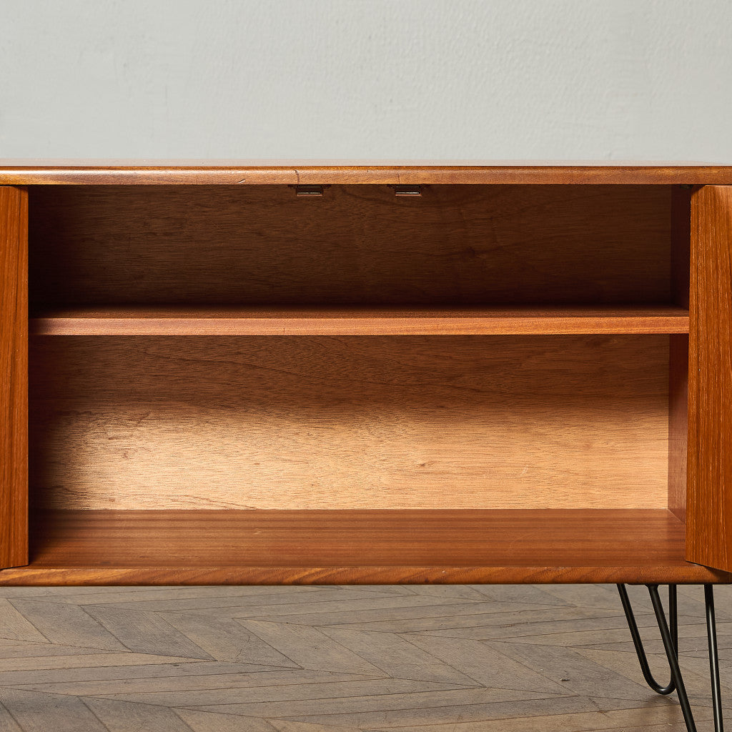 Fresco ヴィンテージ サイドボード カスタム アイアン ヘアピンレッグ