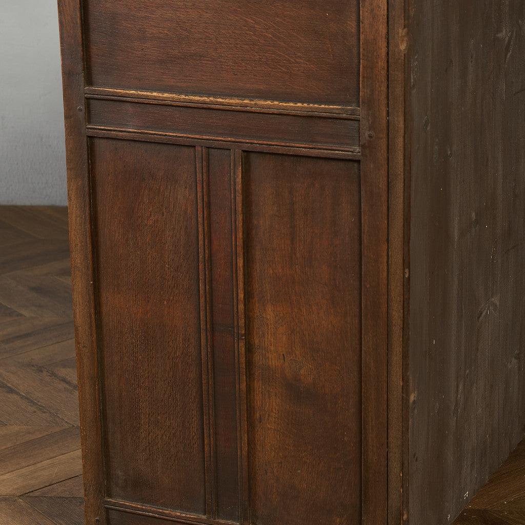 英国 クラシック キャビネット 食器棚