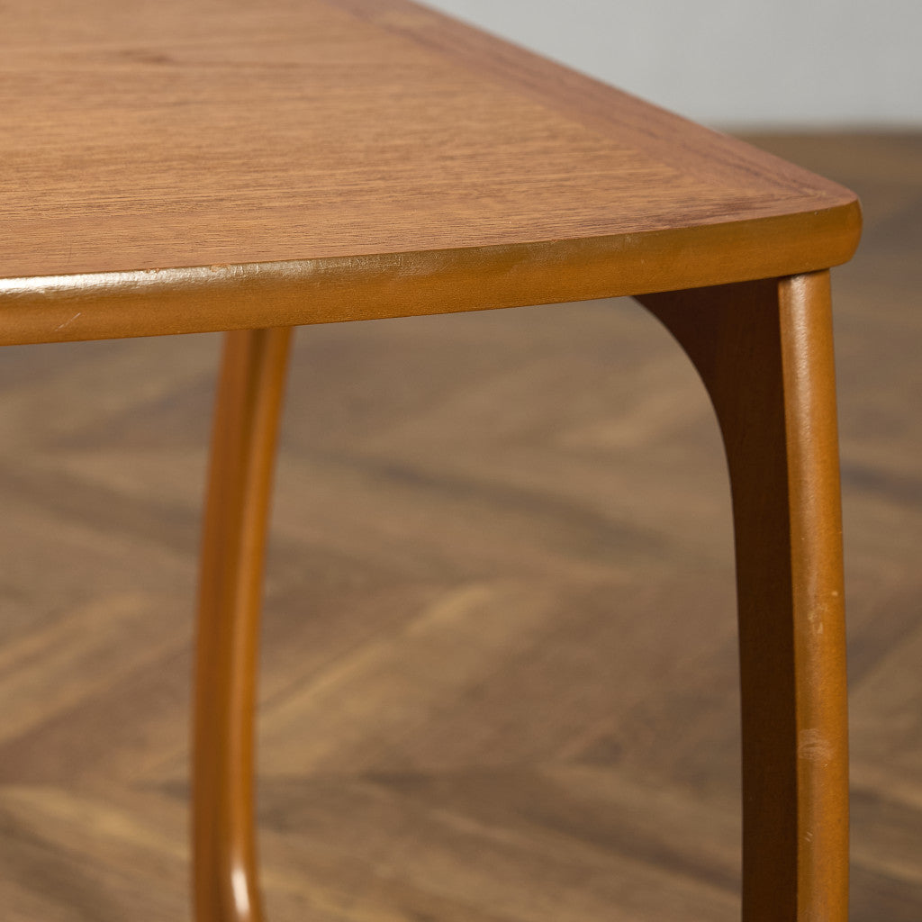 Burlington ネストテーブル