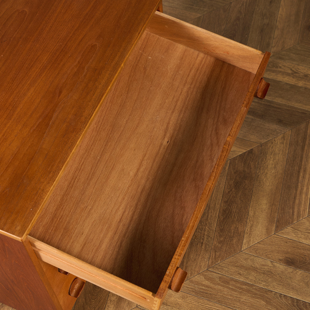 ヴィンテージ 4段 チェスト