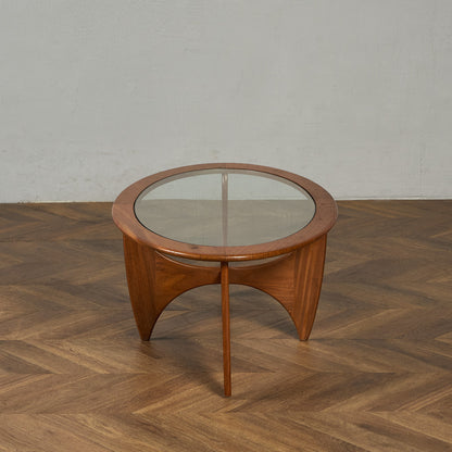 astro オーバルコーヒーテーブル