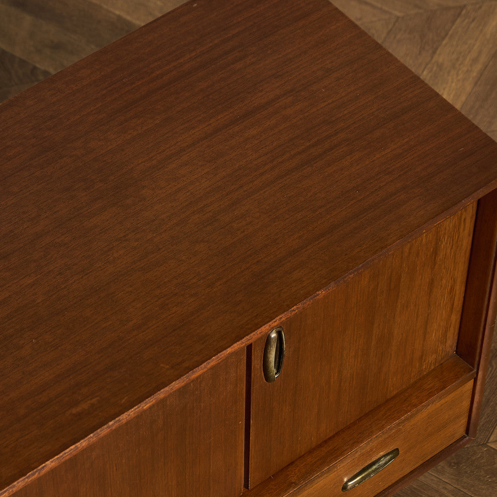 Brasilia クロームハンドル サイドボード