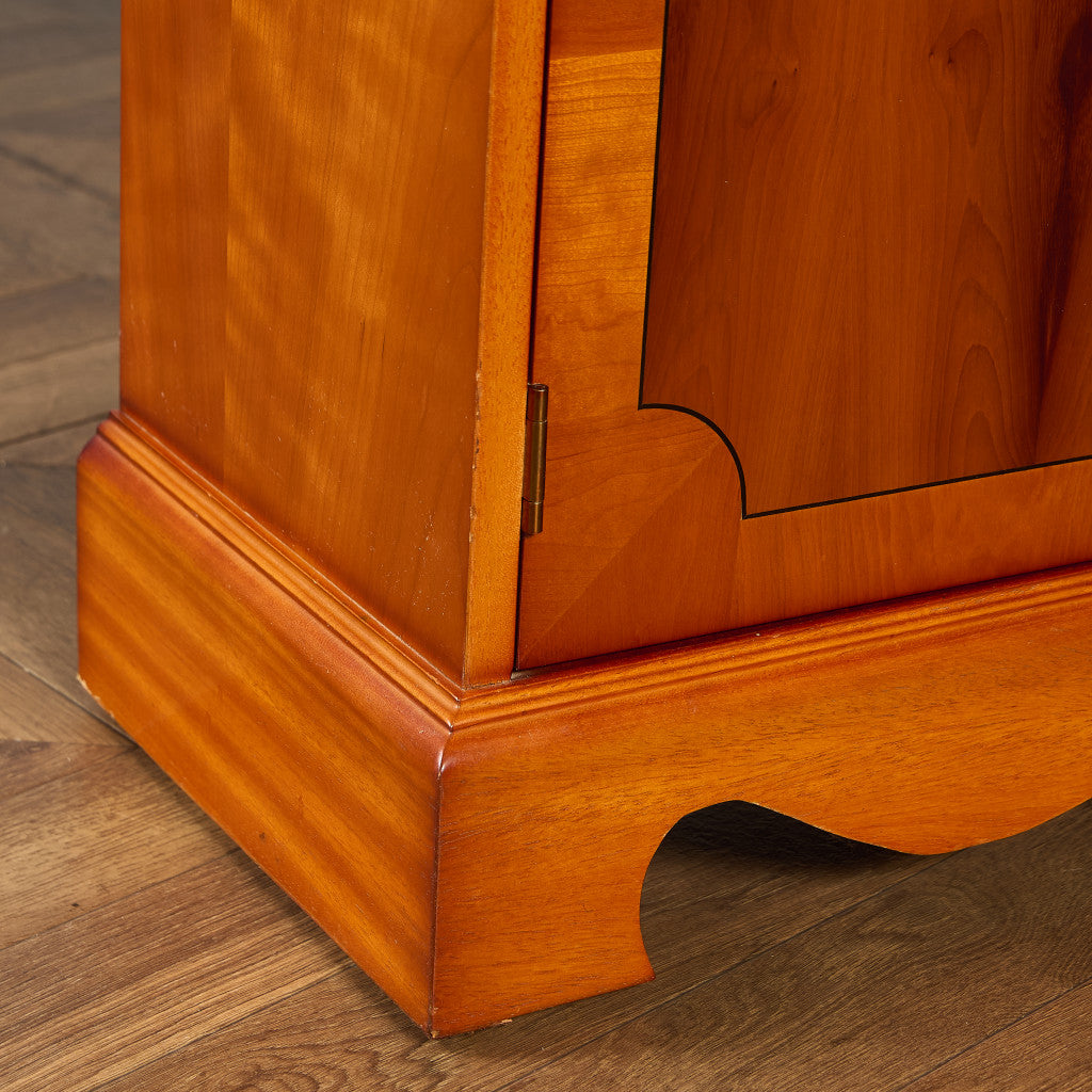 英国 クラシック ブックシェルフ