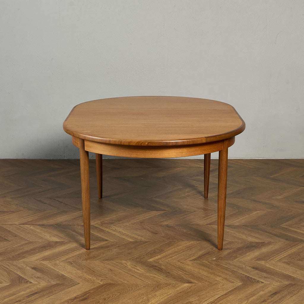 ヴィンテージ エクステンション オーバルダイニングテーブル