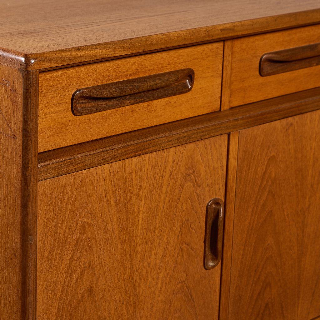 Fresco ヴィンテージ 脚付き サイドボード (4072)