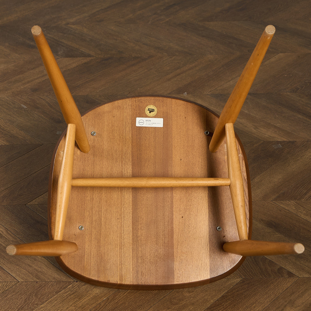 スワンバックチェア  ラウンドゴールドラベル