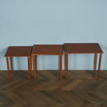 Vintage Danish nesting table #83861