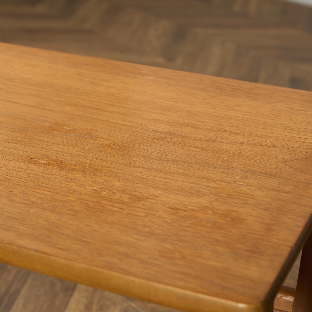 ネストテーブル