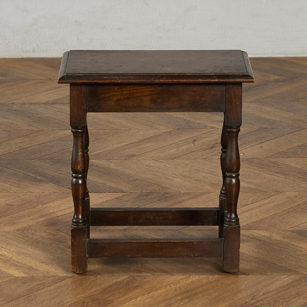 サイドテーブル