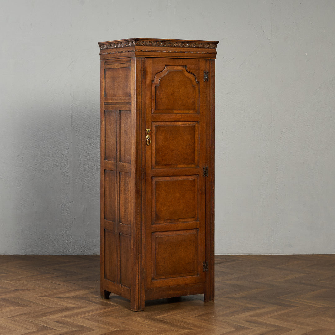 英国 クラシック ワードロープ