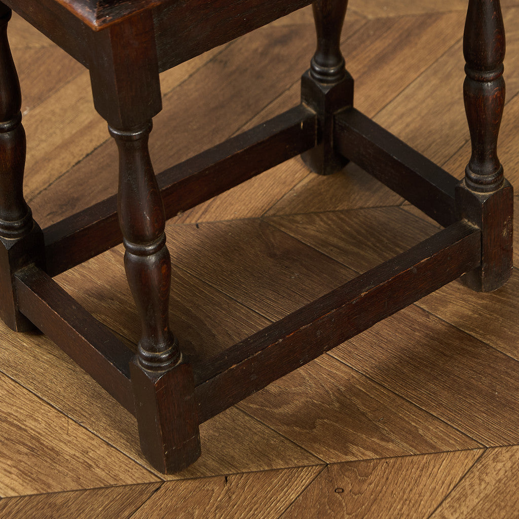 サイドテーブル