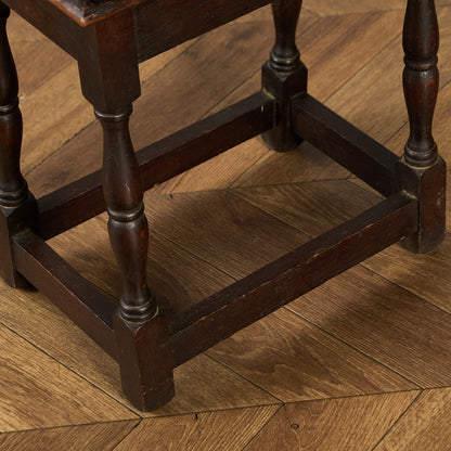 サイドテーブル