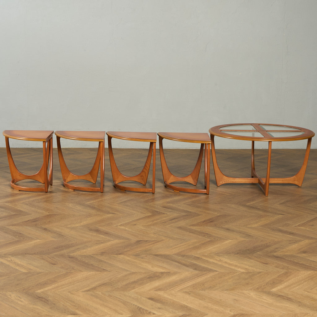 ヴィンテージ ガラストップ ネスト コーヒーテーブル