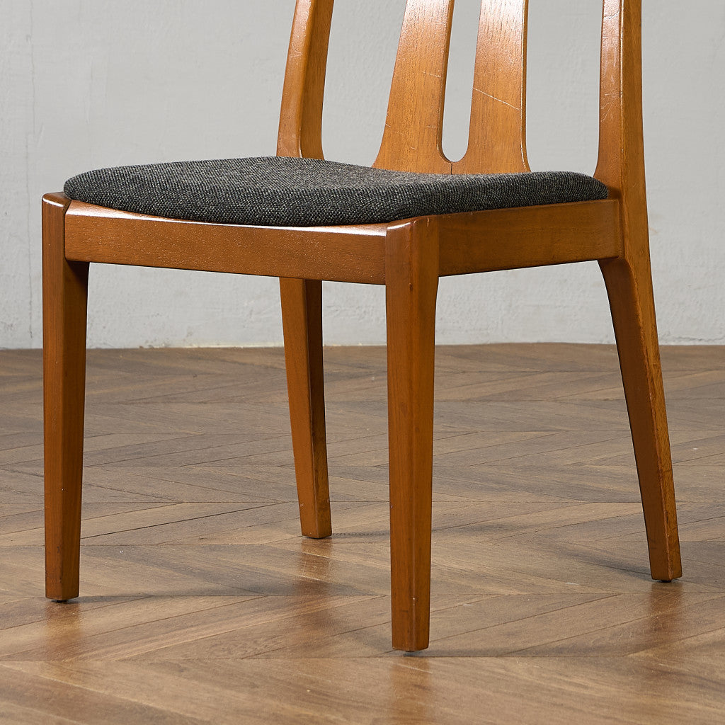 ダイニングチェア  座面張替え済み