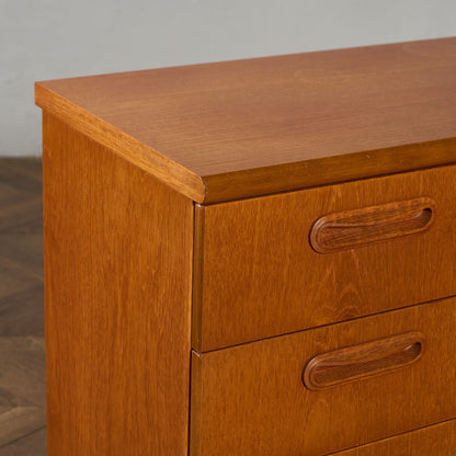 ヴィンテージ 3段チェスト