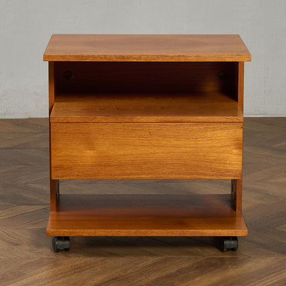 英国 ヴィンテージ ベッドサイド キャビネット