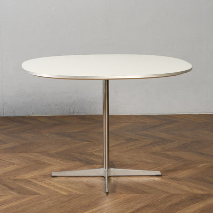 Fritz Hansen A603 Super-circular Table スーパー円テーブル