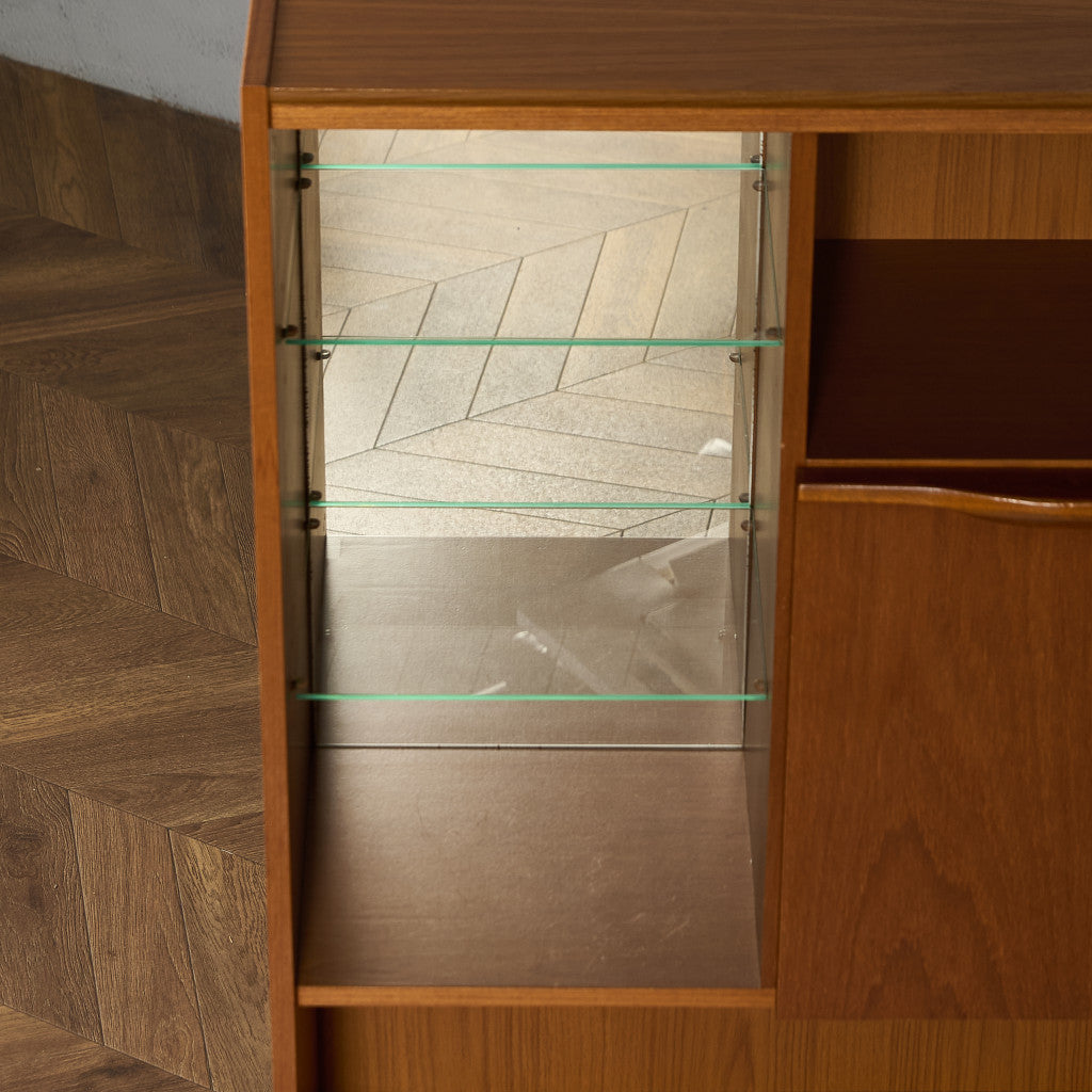 A Quinn (Sales) Ltd ヴィンテージ ウォールユニット