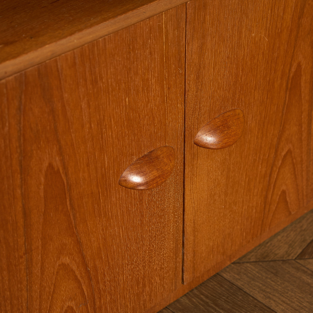 英国 ヴィンテージ ウォールユニット