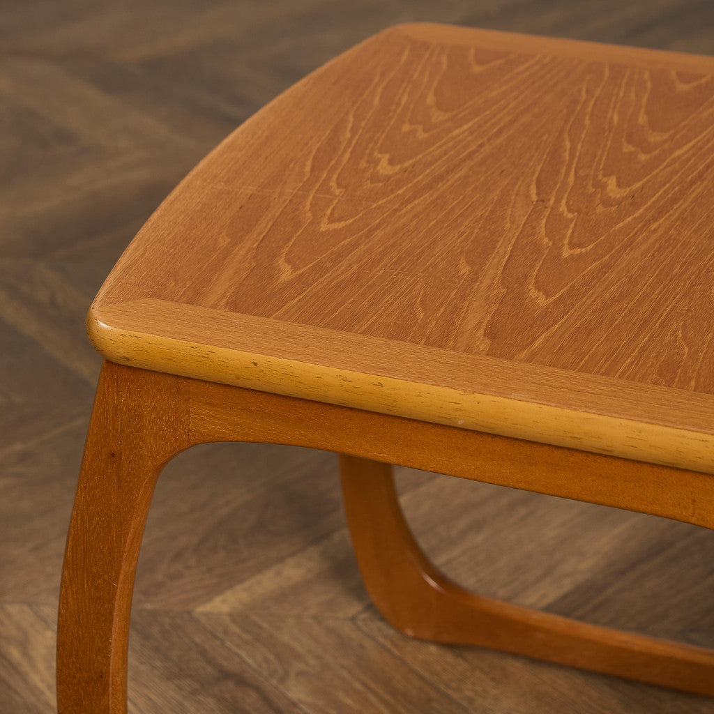 Burlington ネストテーブル