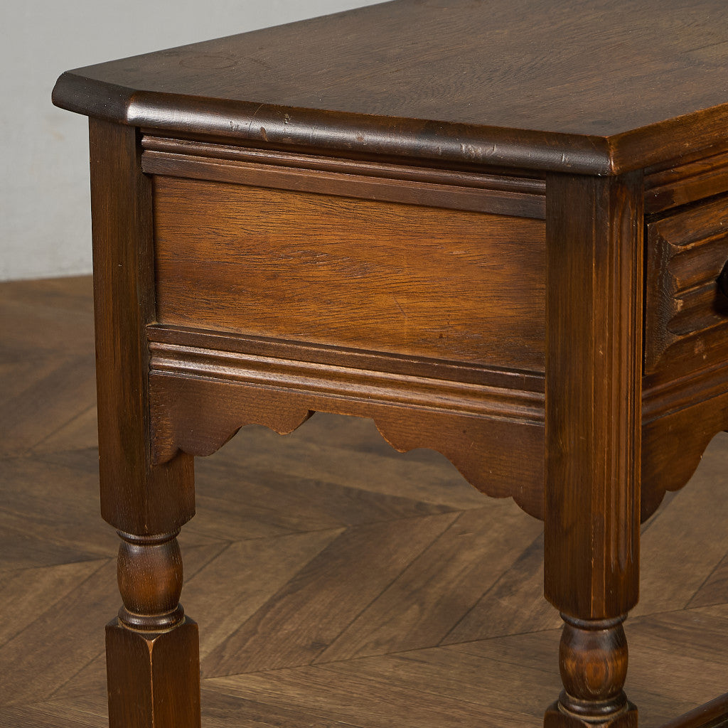 英国 クラシック サイドキャビネット サイドテーブル