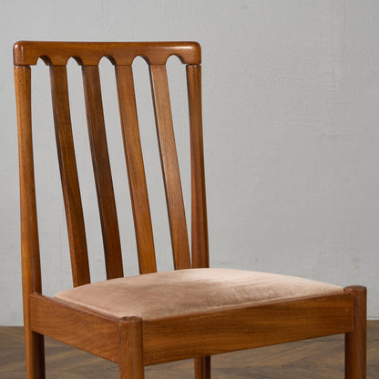 スラットバックチェア