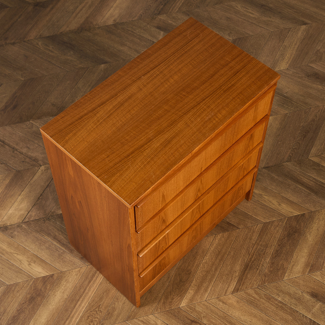 英国 ヴィンテージ 4段 チェスト #90033