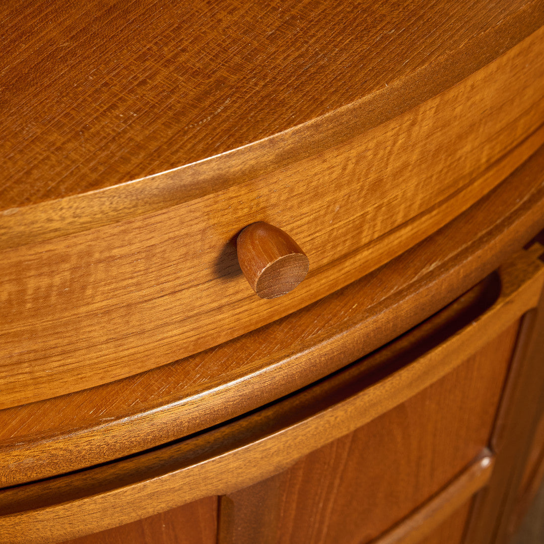 ネイサン Nathan 十字扉 ヴィンテージ トール コーナーキャビネット #95517