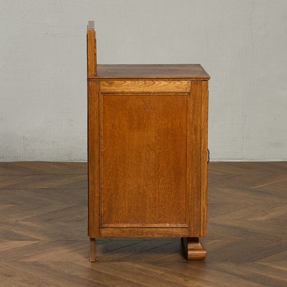 英国 クラシック ベッドサイド キャビネット