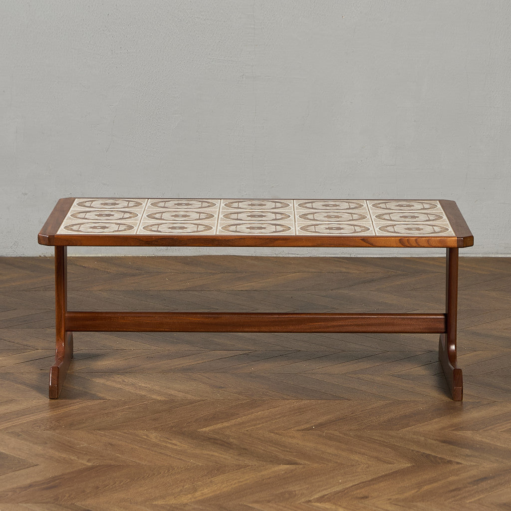 タイルトップ コーヒーテーブル