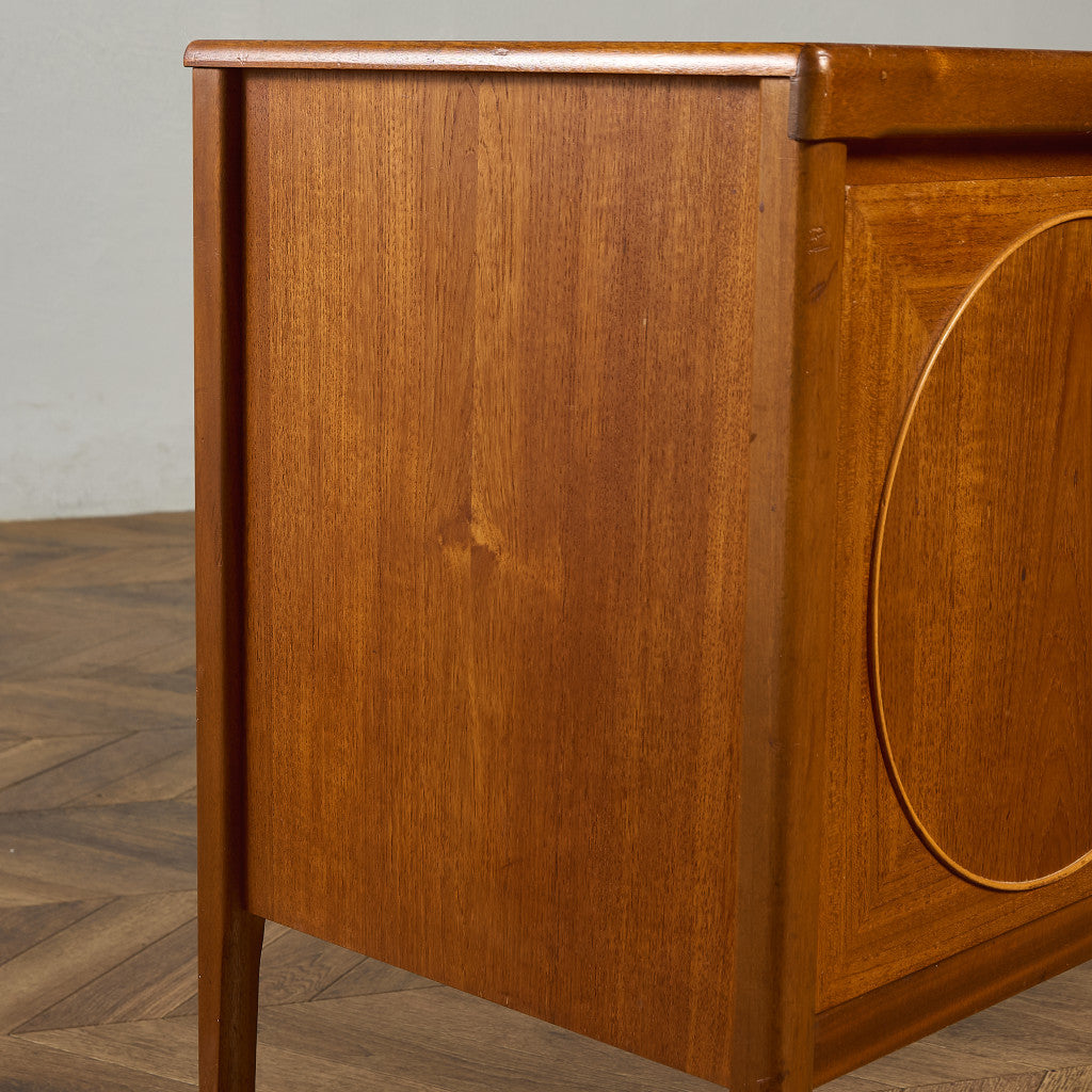 ヴィンテージ サークル サイドボード