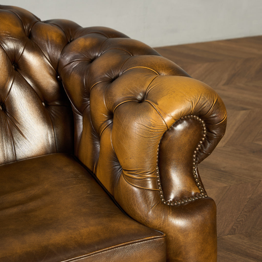 英国 クラシック チェスターフィールド ソファ