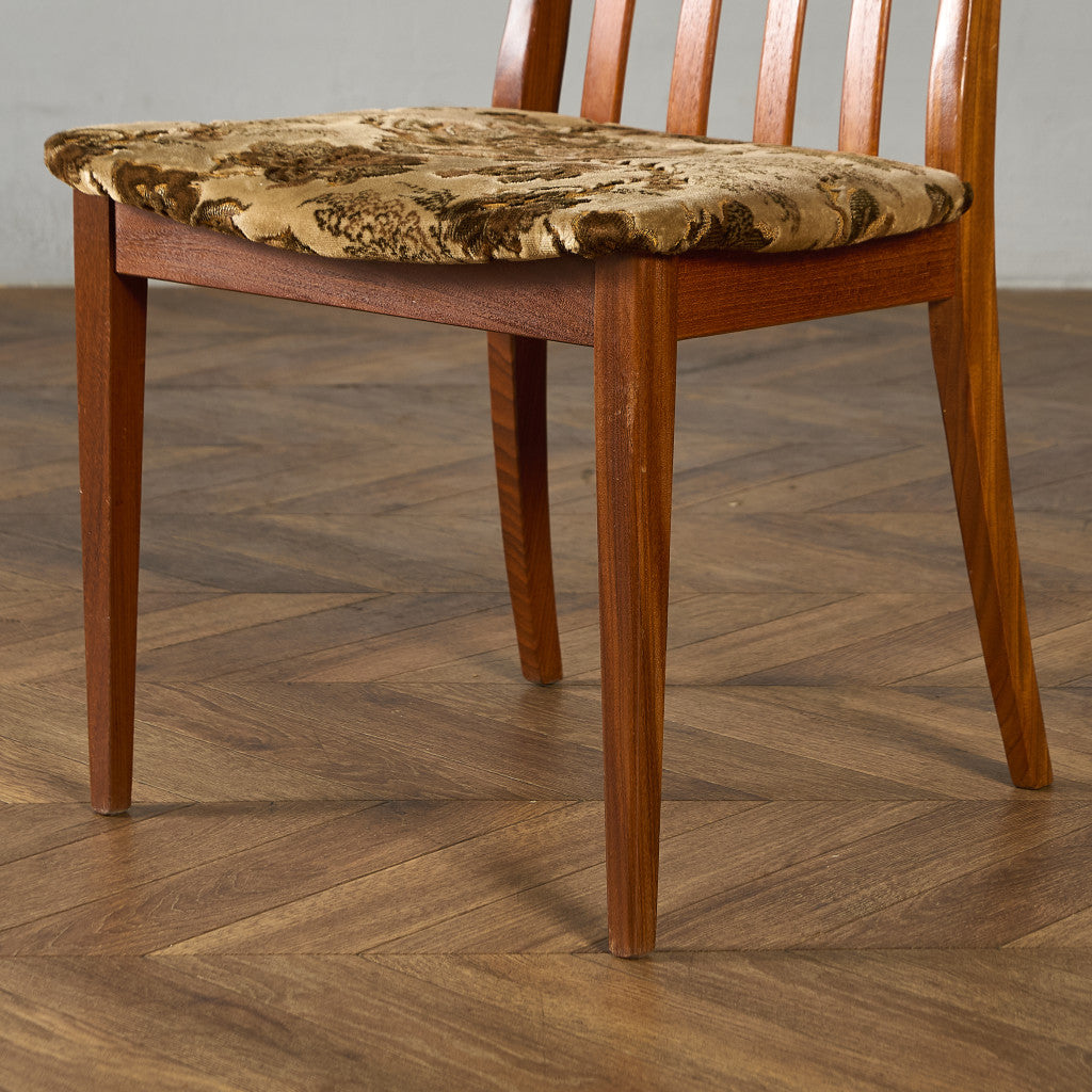 スラットバックチェア (4540)