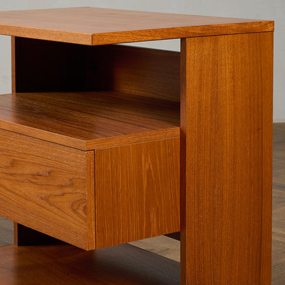 英国 ヴィンテージ ベッドサイド キャビネット