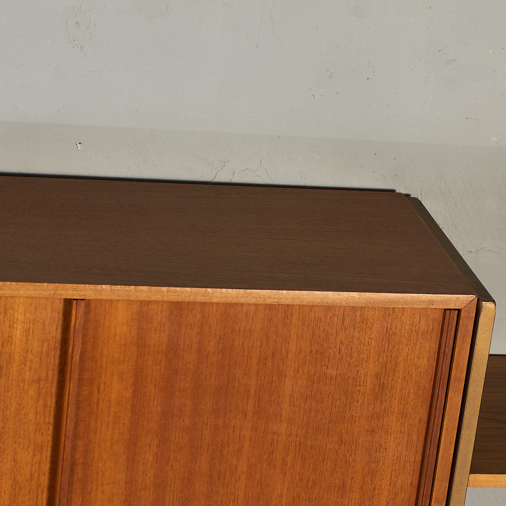 ウォールユニット