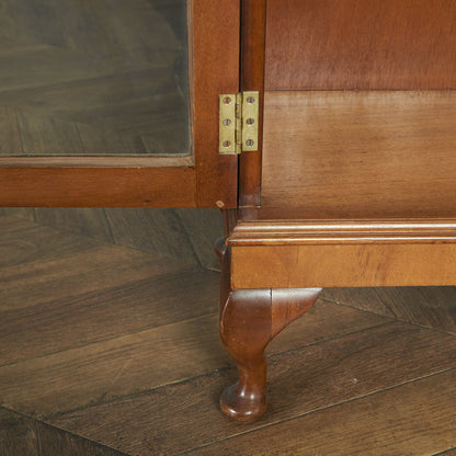 英国クラシック ウォールナット材 ブックケース / 食器棚