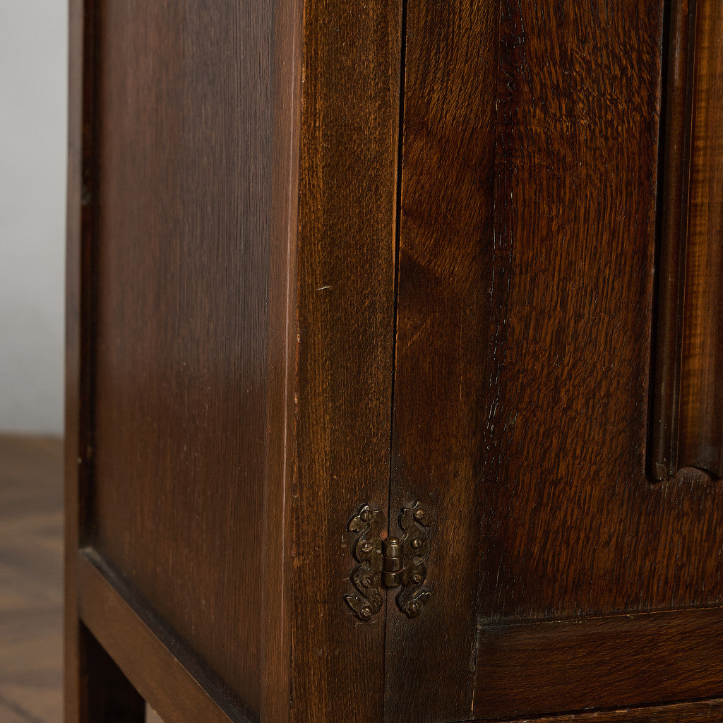 英国 クラシック キャビネット