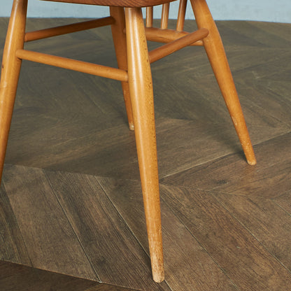 スティックバックチェア