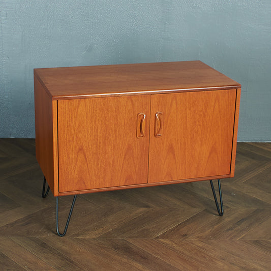 Fresco サイドキャビネット / カスタム アイアンヘアピンレッグ