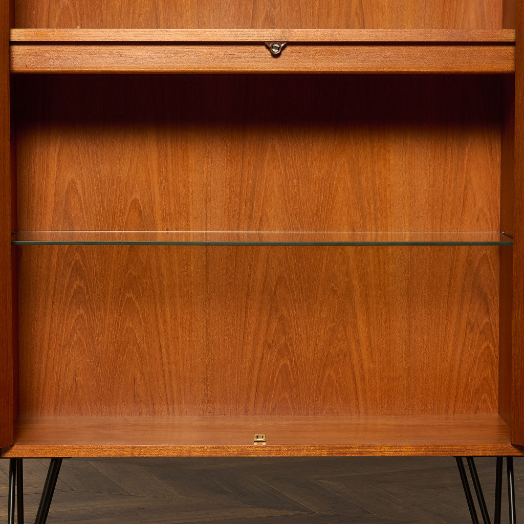 Fresco ガラス ブックケース カスタム アイアン ヘアピンレッグ