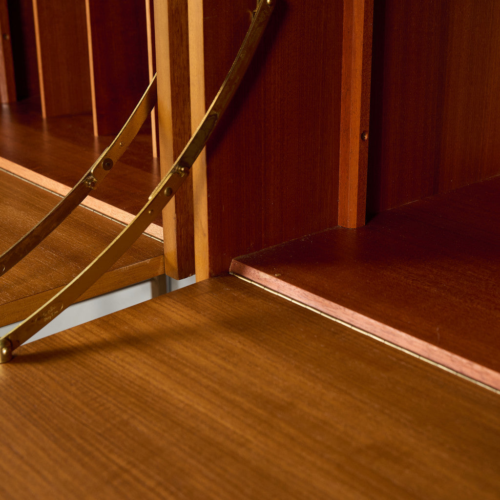 ウォールユニット