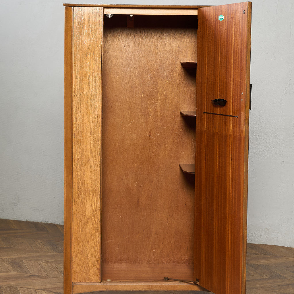 ヴィンテージ ワードローブ